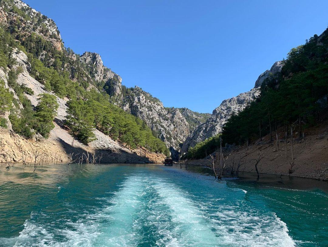 Green Canyon Boat Tour